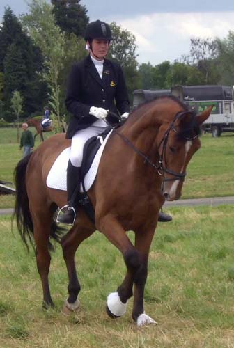 Sara Van Goethem & Tamboer