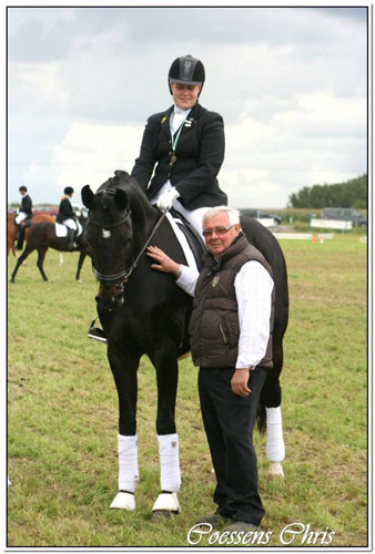Charlotte De Roeck & Reine d'Or